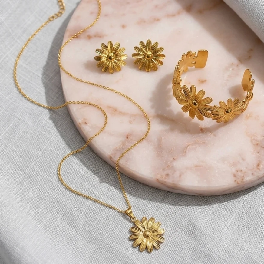 Daisy Bloom Gold Jewellery Set | Anti Tarnish | Gold