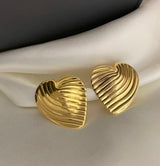 Anti Tarnish Ribbed Gold Heart Ring
